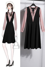 Load image into Gallery viewer, 奢姿2019秋季新款大码女装200斤胖妹妹减龄条纹木耳边系带连衣裙